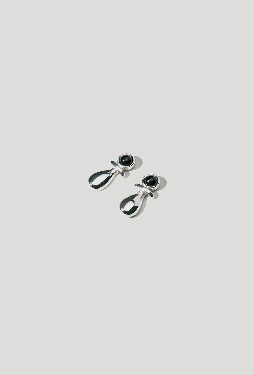 Fiori Post Earrings Sterling Silver / Black Onyx