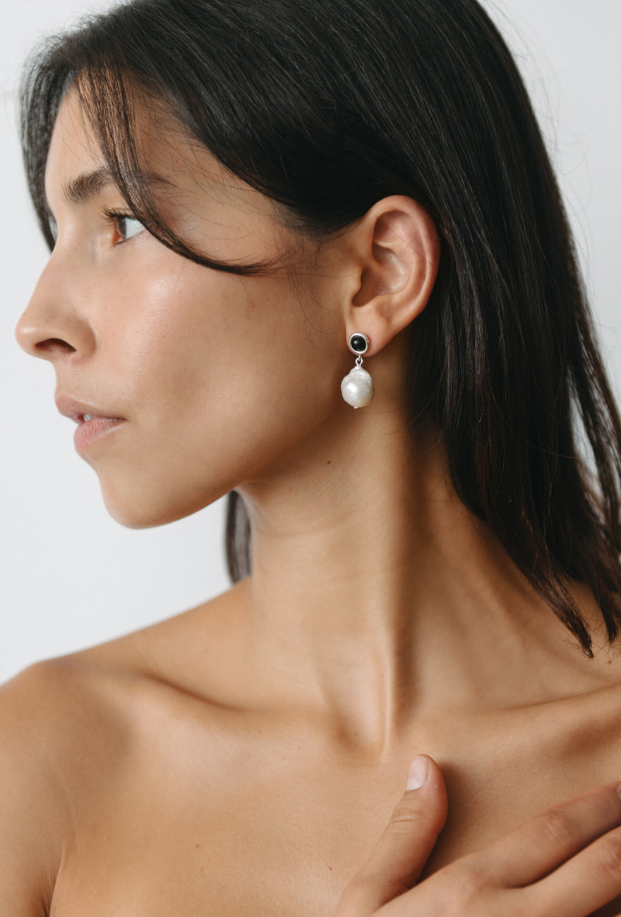 Laurel Baroque Pearl Earrings Sterling Silver / Black Onyx